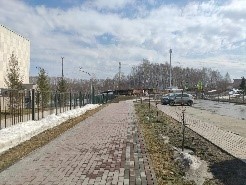 Территория прилегающая к зданию